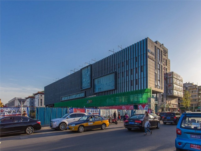 办公空间玻璃隔断